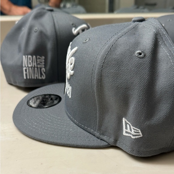 Miami Heat 2020 Finals Snapback - Picture 5 of 13